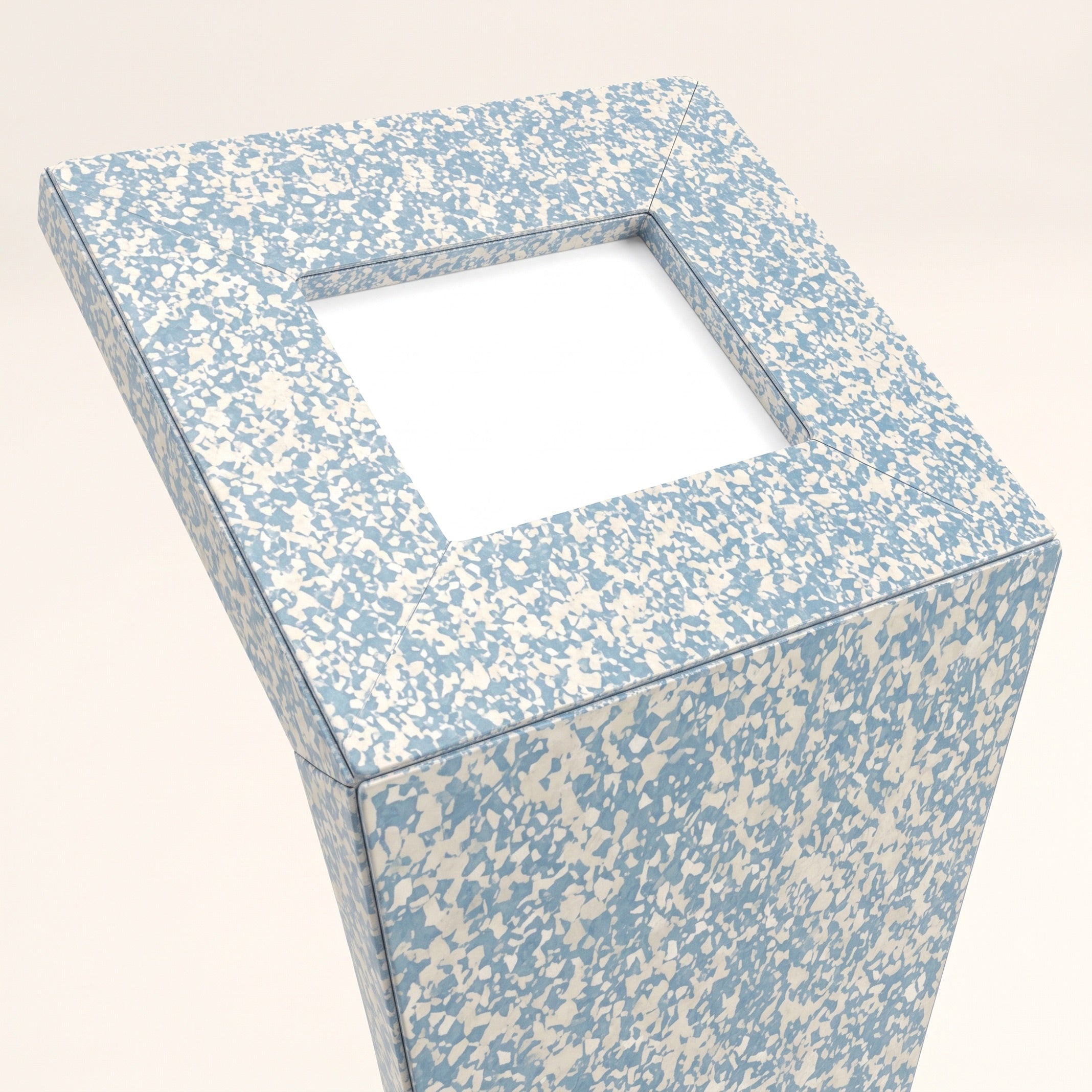 Totem Blue com tablet